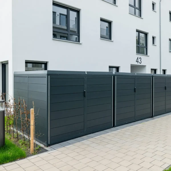 Moderne Fahrradboxen im Neubaugebiet – einheitlich und sicher